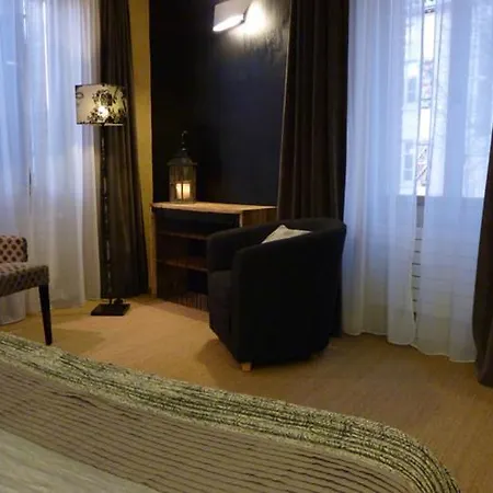 Chambre D'hotes L'etape Du Chateau Bed & Breakfast